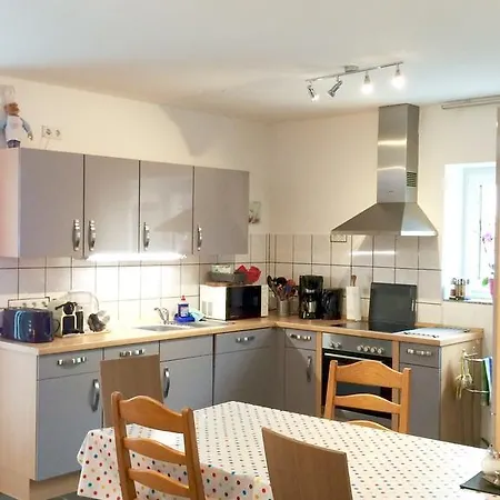 公寓 Individuell Wohnen Loft-charakter Im Innenhof *