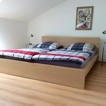 Individuell Wohnen Loft-charakter Im Innenhof * 노이스