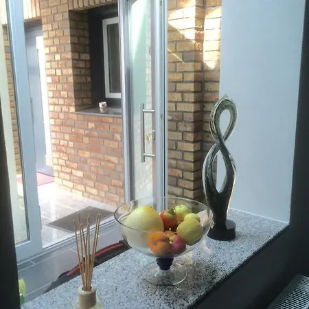 Individuell Wohnen Loft-charakter Im Innenhof 아파트 *